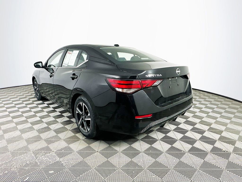 Used 2025 Nissan Sentra SV image 7