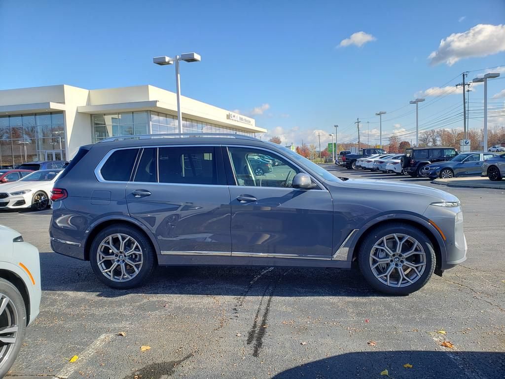 New 2026 BMW X7 xDrive40i AWD/4WD image 3
