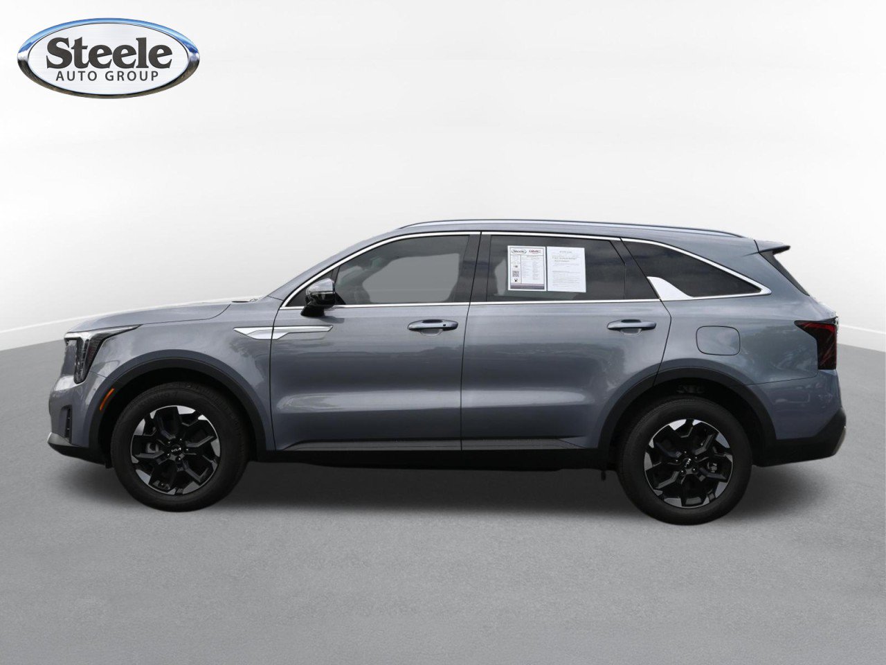 Used 2025 Kia Sorento S AWD/4WD image 4