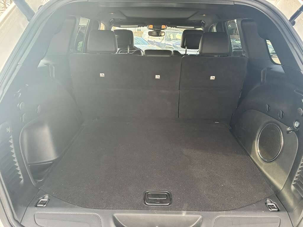 Used 2022 Jeep Grand Cherokee Limited w/ Tech Group image 15