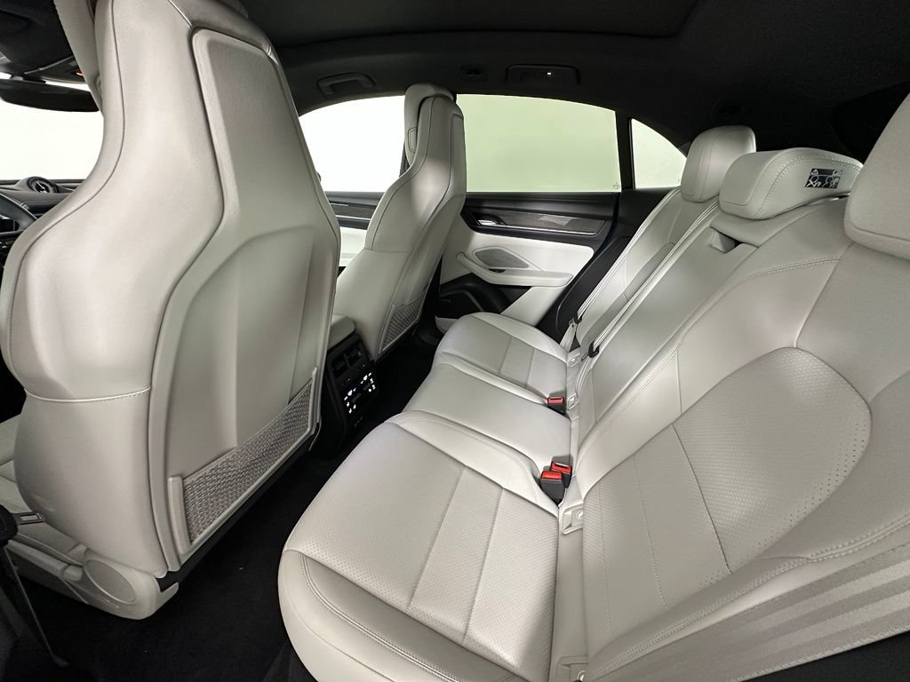 Certified 2026 Porsche Macan 4 Electric w/ Premium Package AWD/4WD image 39