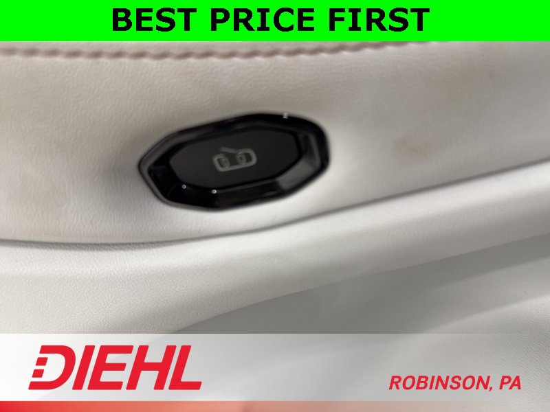 New 2026 Jeep Cherokee Limited image 24