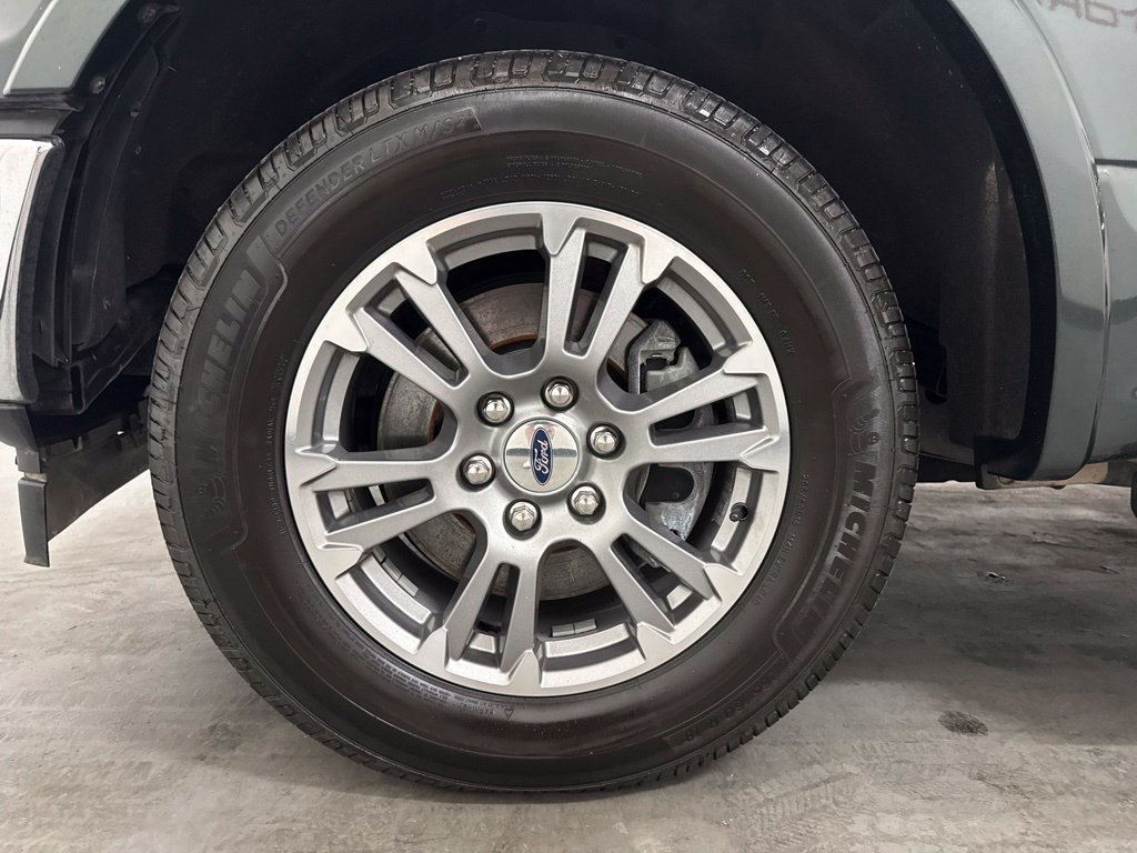 Used 2018 Ford F150 Lariat w/ Trailer Tow Package RWD image 50