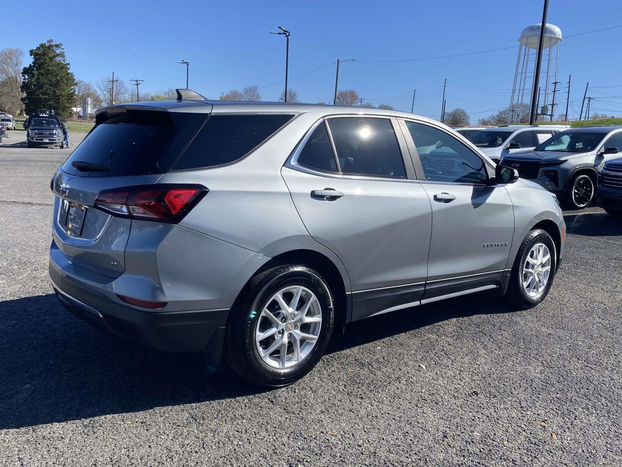 Used 2023 Chevrolet Equinox LT image 6