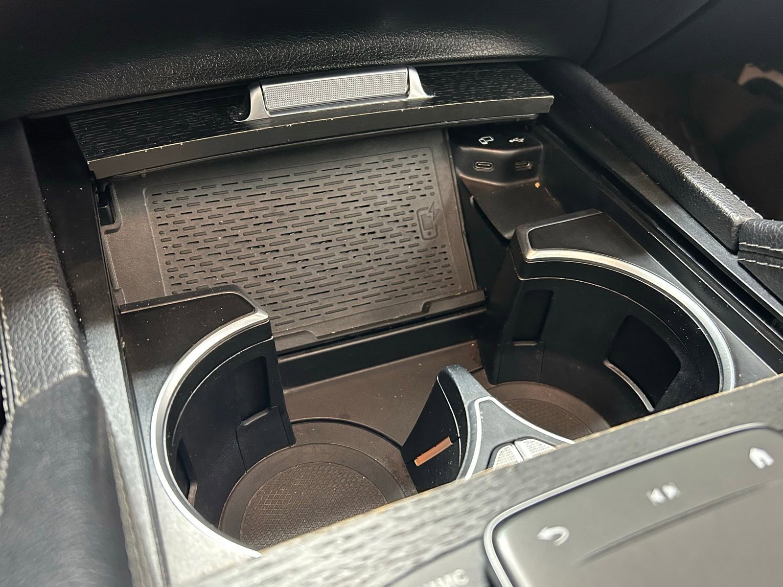 Used 2022 Mercedes-Benz GLS 450 4MATIC w/ AMG Line Exterior image 23