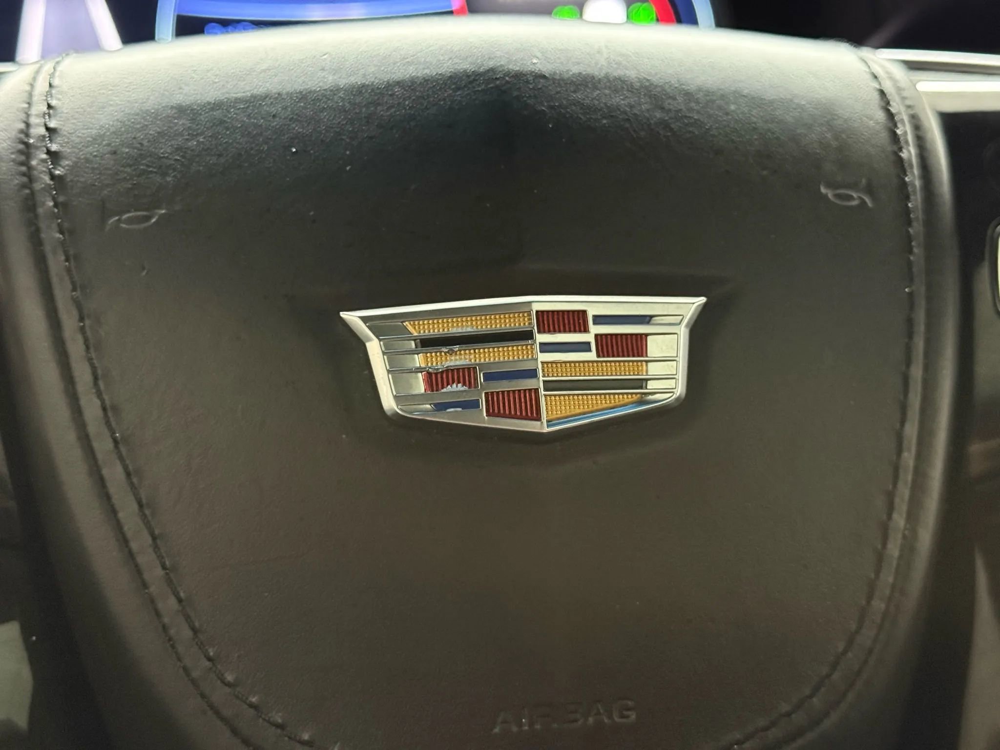 Used 2019 Cadillac Escalade Platinum image 25