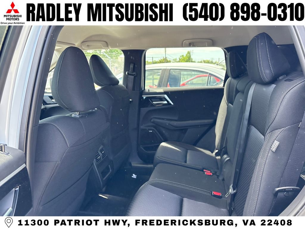 New 2026 Mitsubishi Outlander ES AWD/4WD image 19