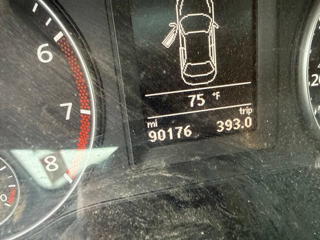 Used 2013 Volkswagen Jetta GLI FWD image 13