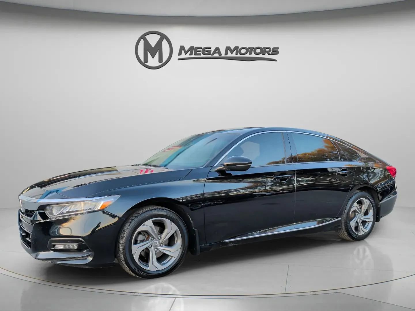 Used 2018 Honda Accord EX-L image 2