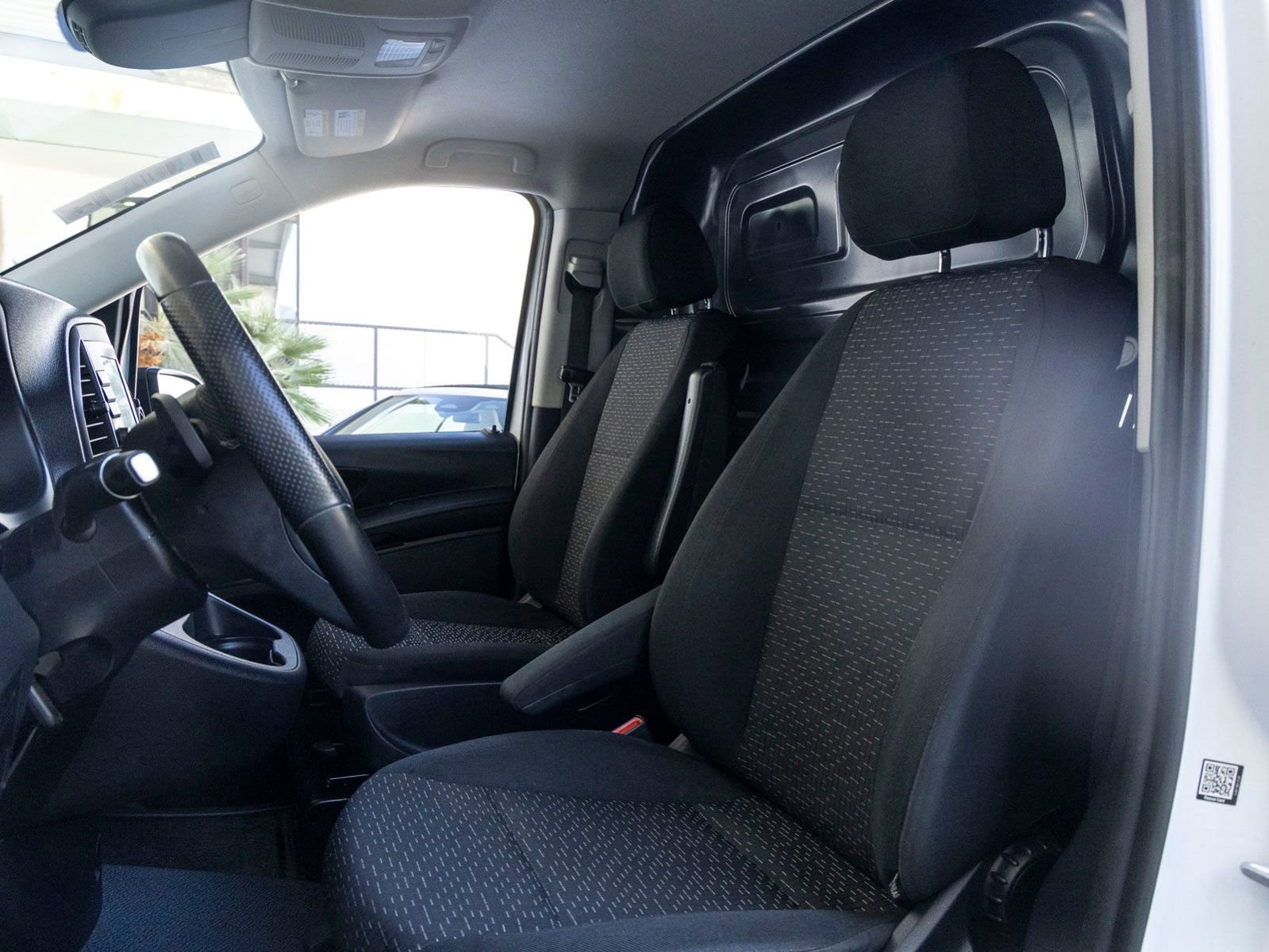 Used 2022 Mercedes-Benz Metris image 13