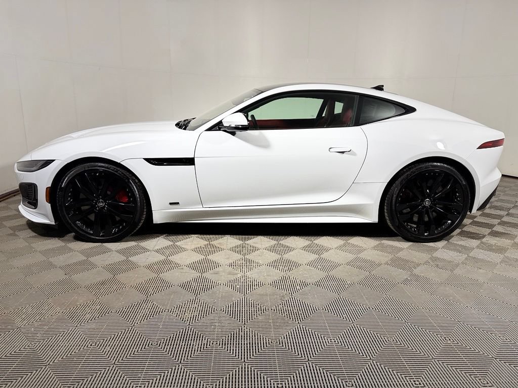 Used 2024 Jaguar F-TYPE Coupe AWD image 3