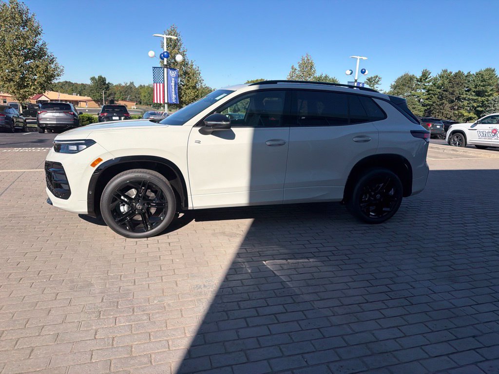 New 2026 Volkswagen Tiguan SE R-Line AWD/4WD image 20