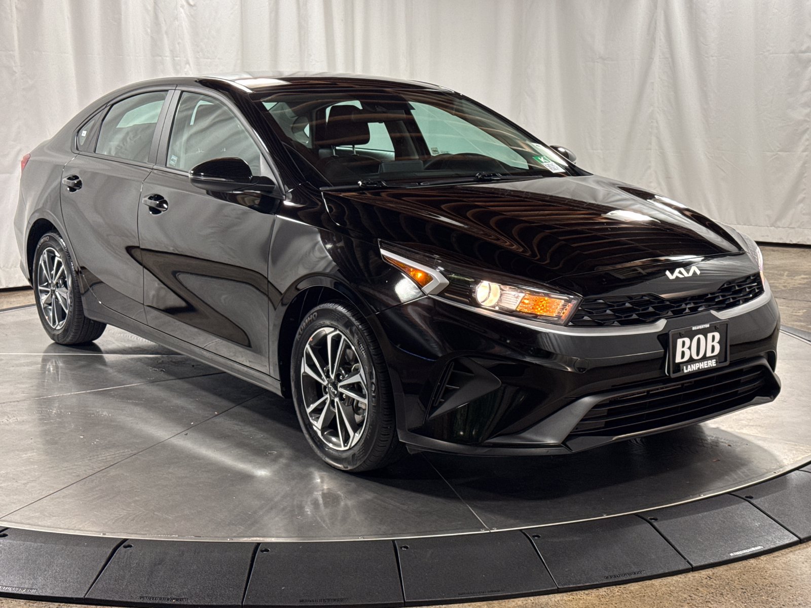 Certified 2023 Kia Forte LXS w/ LXS Technology Package FWD image 7