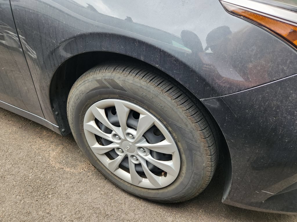 Certified 2023 Kia Forte LX FWD image 4