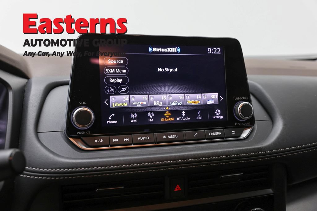 Used 2023 Nissan Rogue SV AWD/4WD image 18