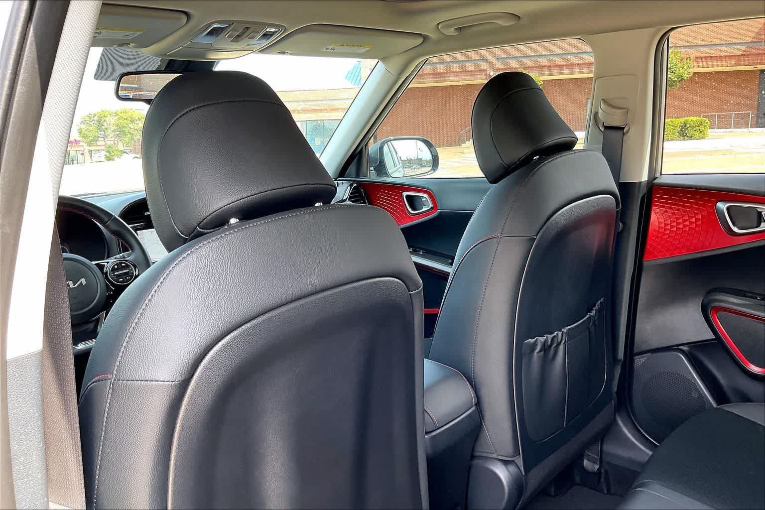 Certified 2024 Kia Soul GT-Line FWD image 11