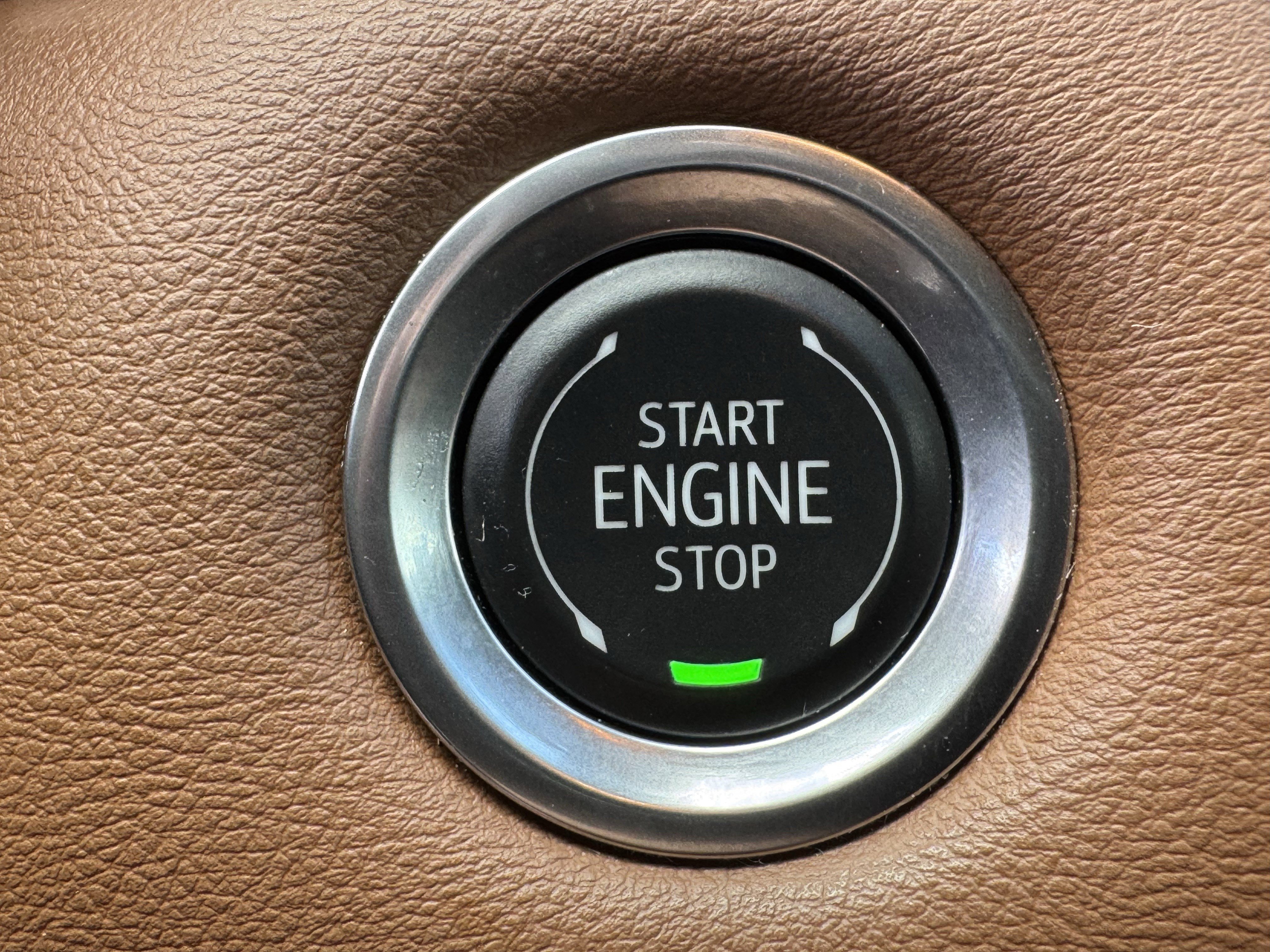 Used 2024 GMC Canyon AT4 w/ Technology Package image 22