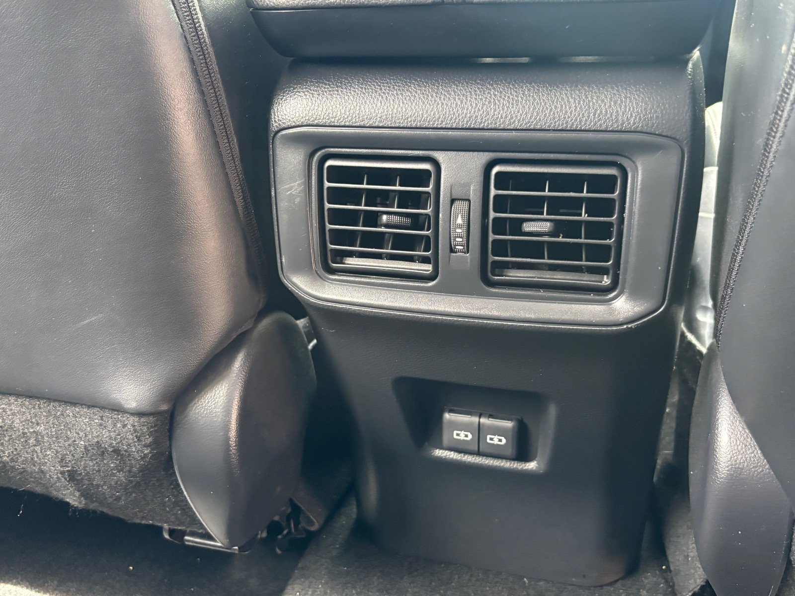 Used 2022 Toyota RAV4 Limited w/ Limited Grade Weather Package AWD/4WD image 32