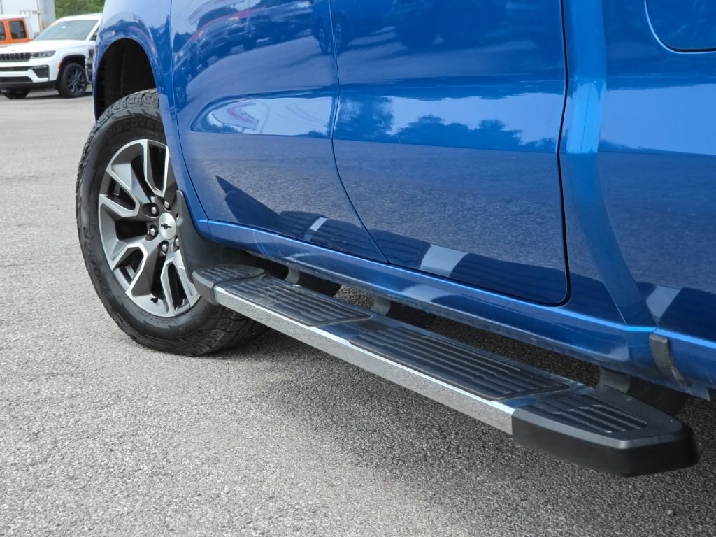 Used 2022 Chevrolet Silverado 1500 RST AWD/4WD image 12