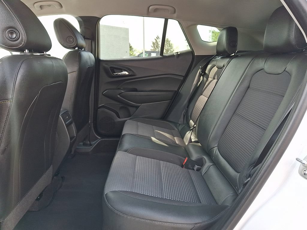 Used 2025 Chevrolet Trax LT FWD image 14