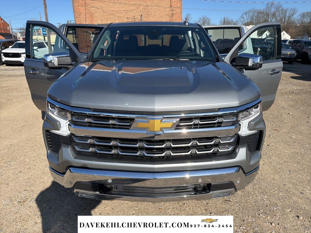 Used 2025 Chevrolet Silverado 1500 LTZ w/ LTZ Premium Package image 35