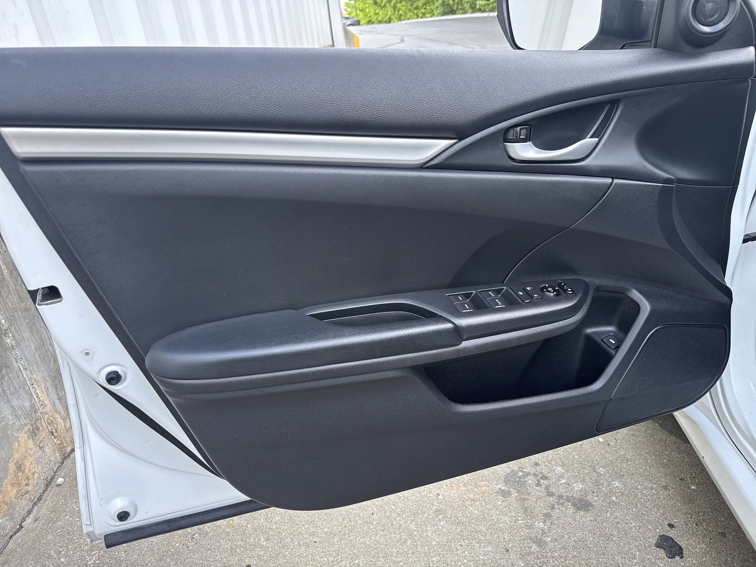 Used 2020 Honda Civic Sport image 6