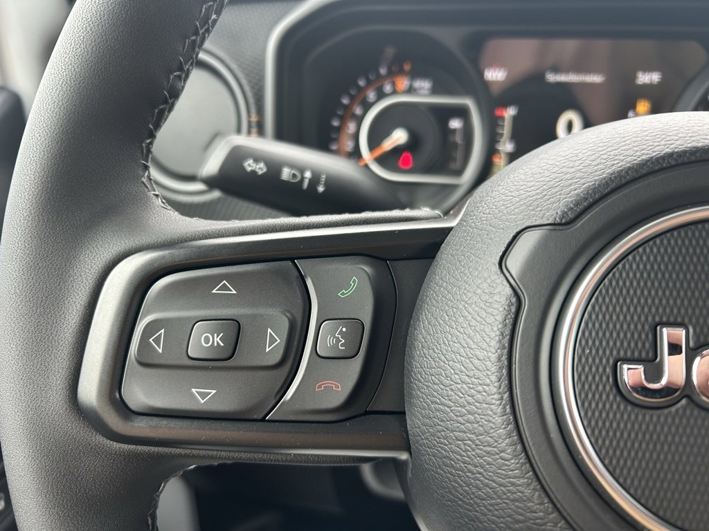 New 2026 Jeep Gladiator Mojave image 15