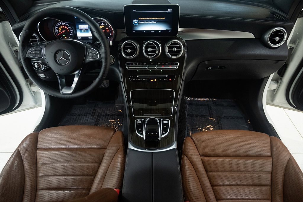 Used 2018 Mercedes-Benz GLC 300 4MATIC image 13