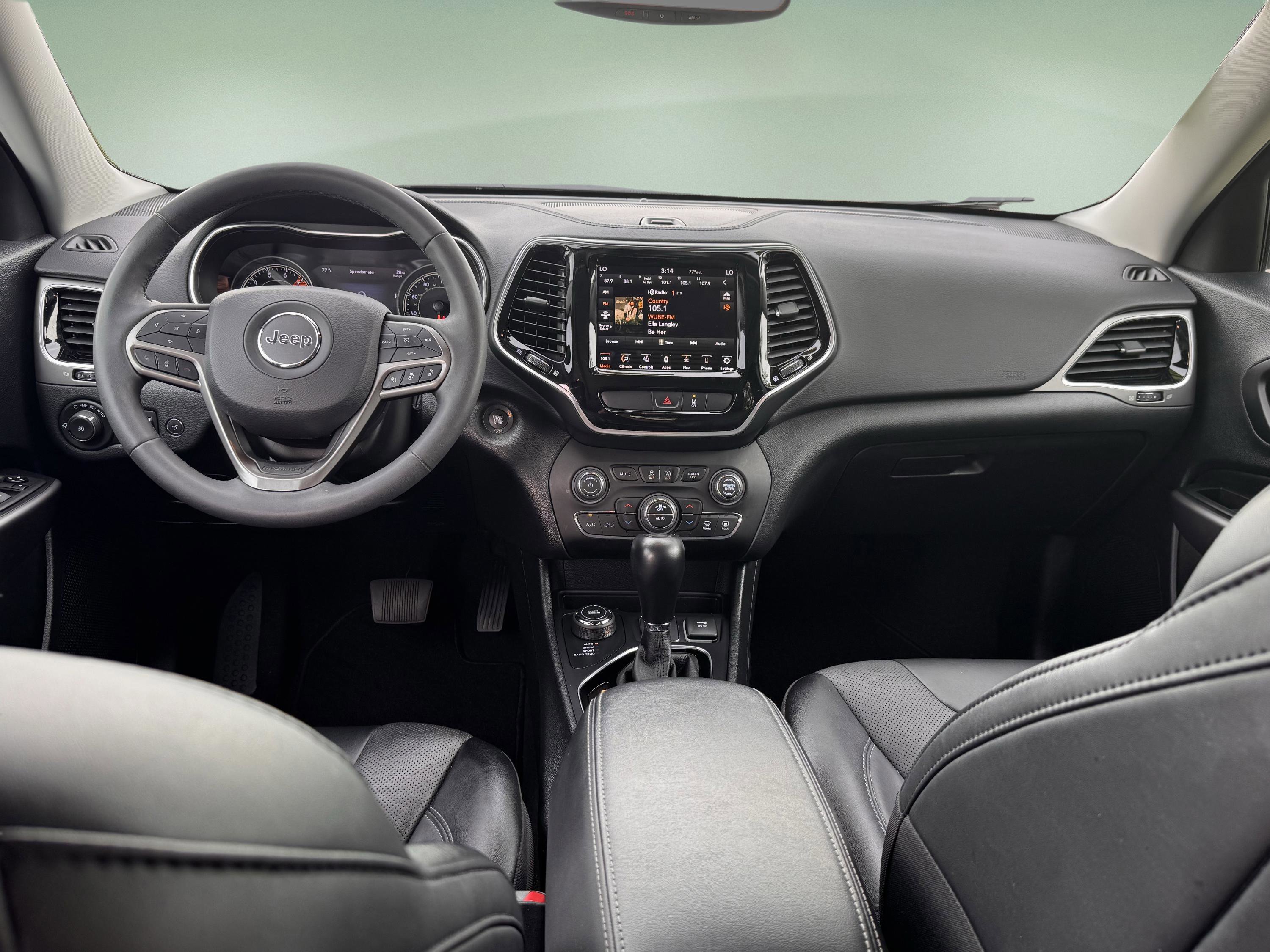 Used 2022 Jeep Cherokee Limited w/ Elite Package AWD/4WD image 17