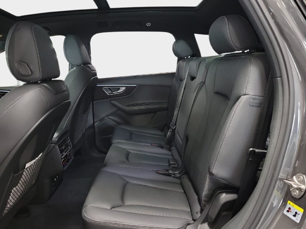 New 2026 Audi Q7 2.0T Premium Plus AWD/4WD image 8