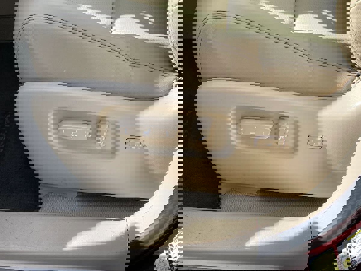 Used 2013 Lexus RX 350 FWD w/ Navigation Pkg image 13