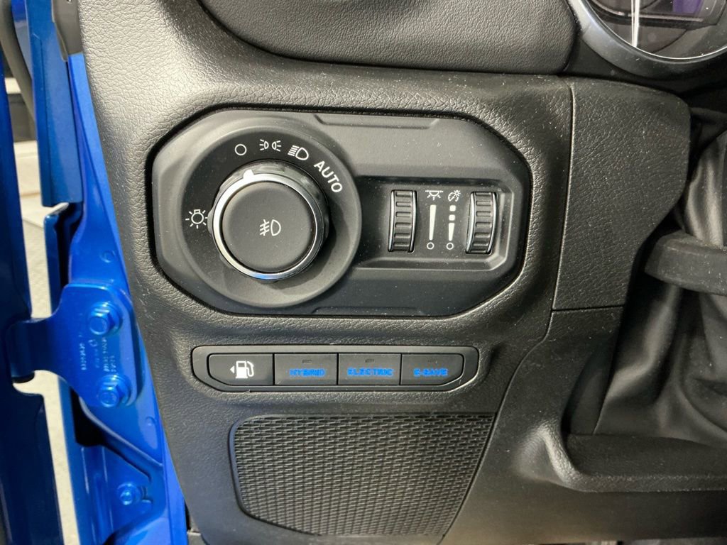 Used 2022 Jeep Wrangler Unlimited Sahara image 13