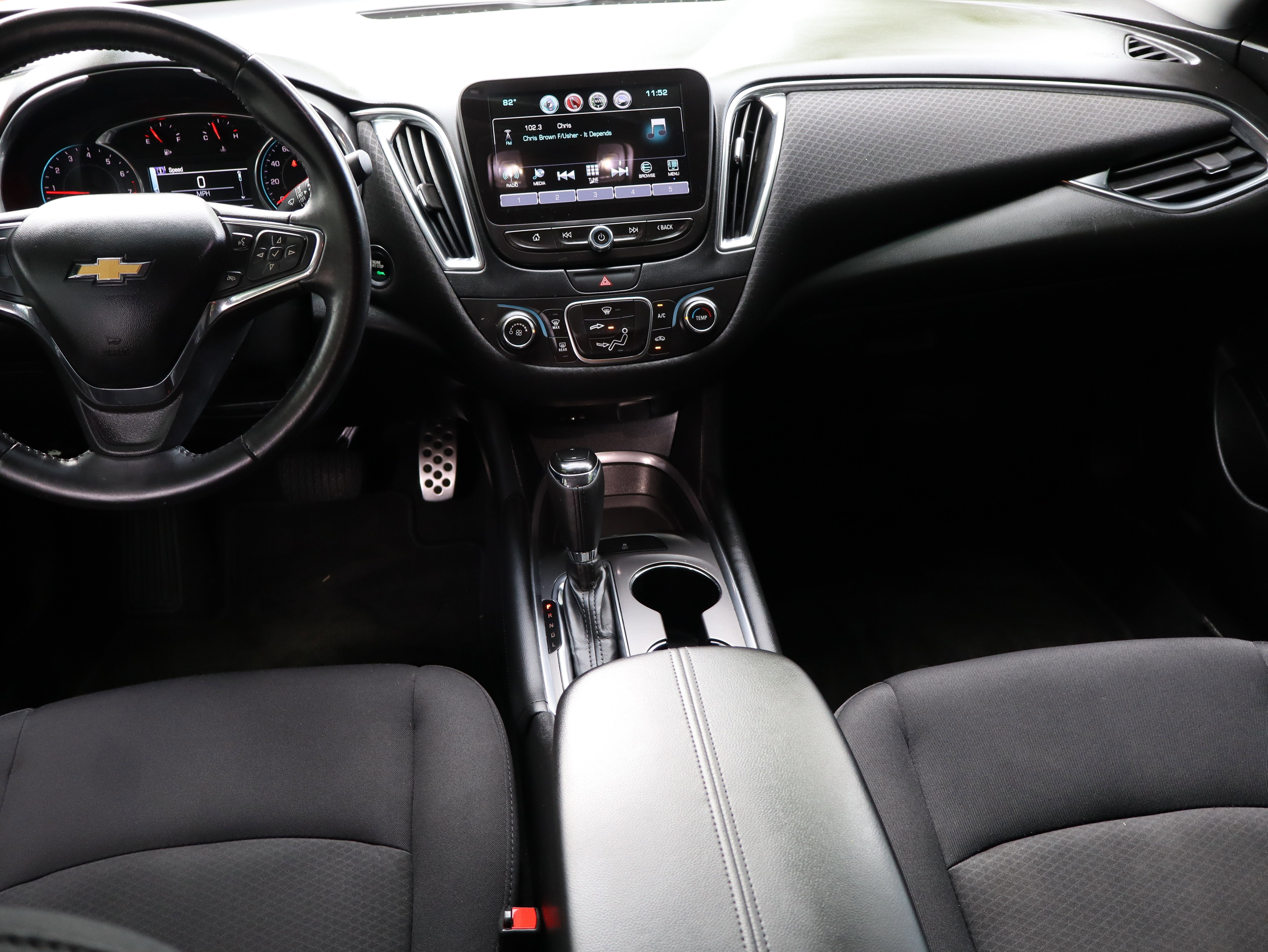 Used 2016 Chevrolet Malibu LT image 22