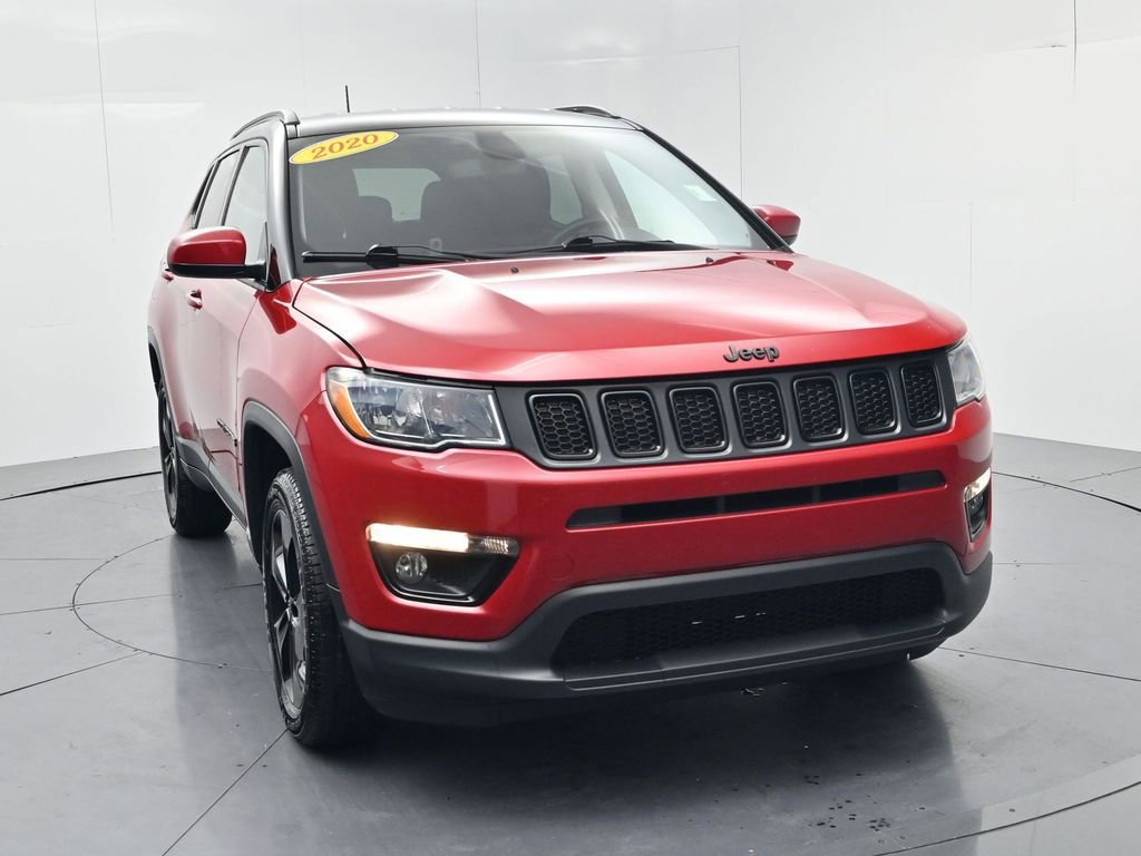 Used 2020 Jeep Compass Latitude image 2