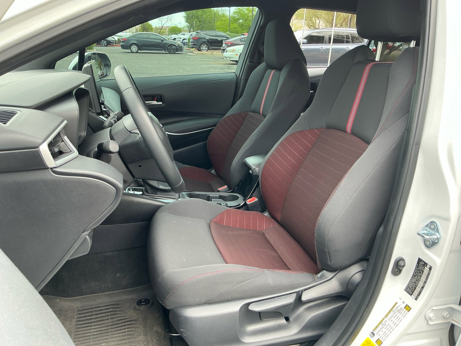 Certified 2025 Toyota Corolla SE w/ Convenience Package image 14