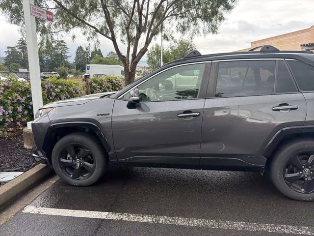 Used 2020 Toyota RAV4 XSE w/ XSE Grade Weather Package image 19