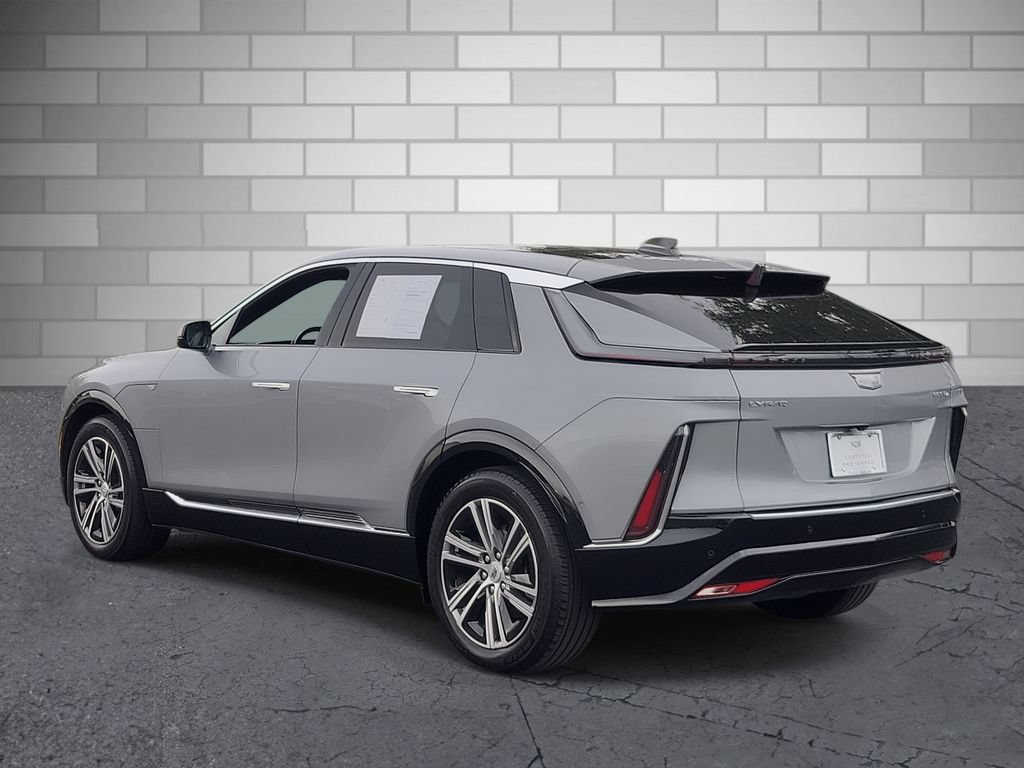 Certified 2024 Cadillac Lyriq Luxury AWD/4WD image 3