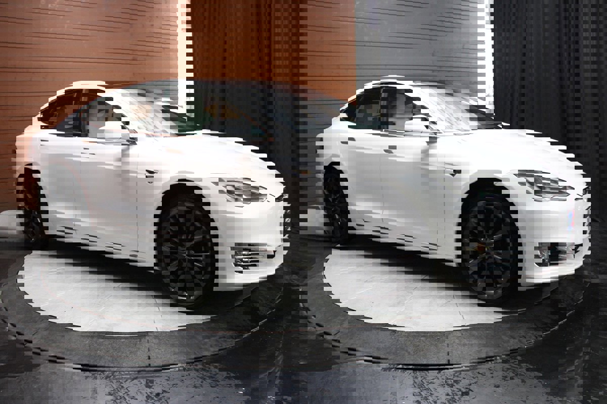 Used 2020 Tesla Model S Long Range AWD image 18