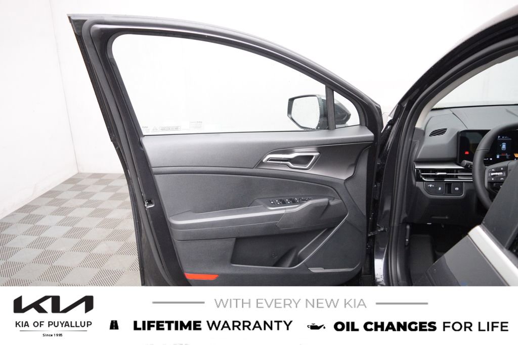 New 2026 Kia Sportage LX AWD/4WD image 9