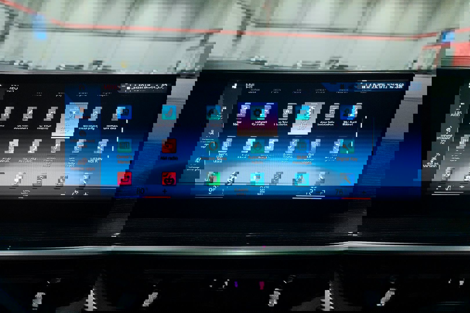 Used 2023 BMW X7 M60i image 65