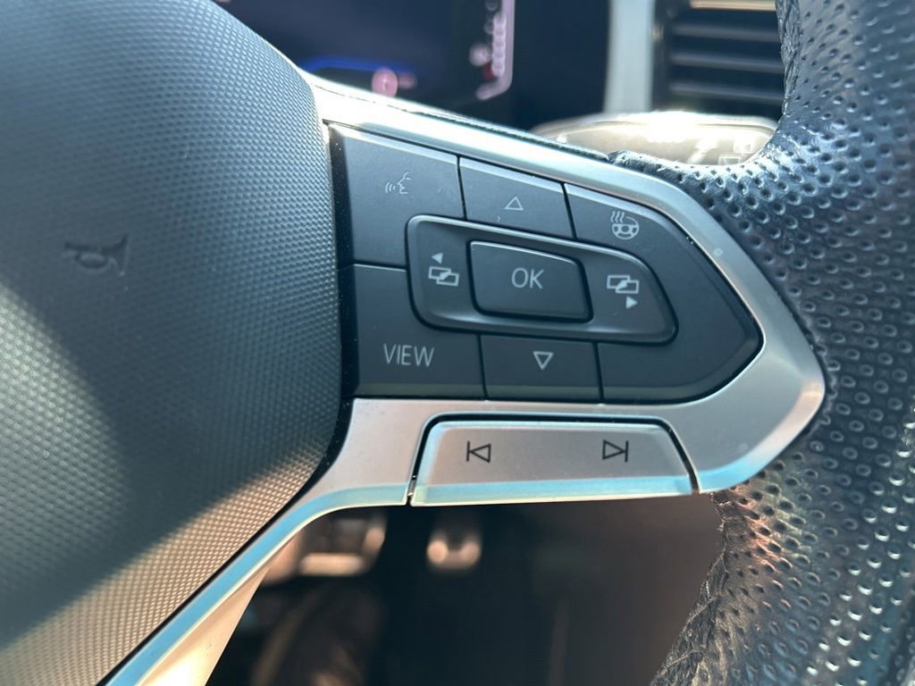 Used 2021 Volkswagen Atlas Cross Sport SEL R-Line FWD image 30