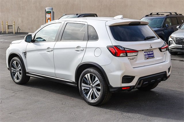 Used 2021 Mitsubishi Outlander Sport SE image 4