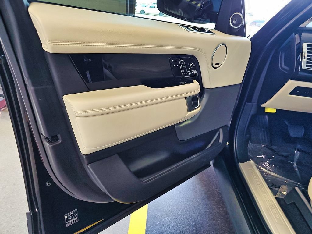 Used 2019 Land Rover Range Rover HSE AWD/4WD image 10