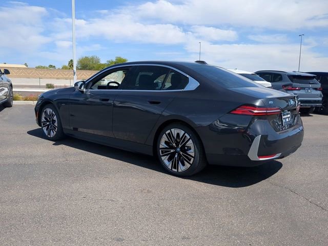 Used 2025 BMW i5 eDrive40i w/ Premium Package image 8