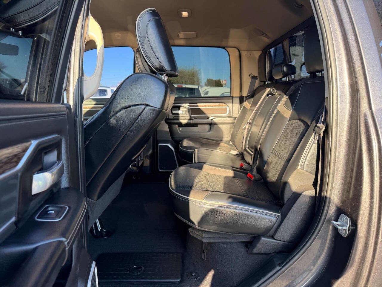 Used 2021 RAM 3500 Laramie AWD/4WD image 21