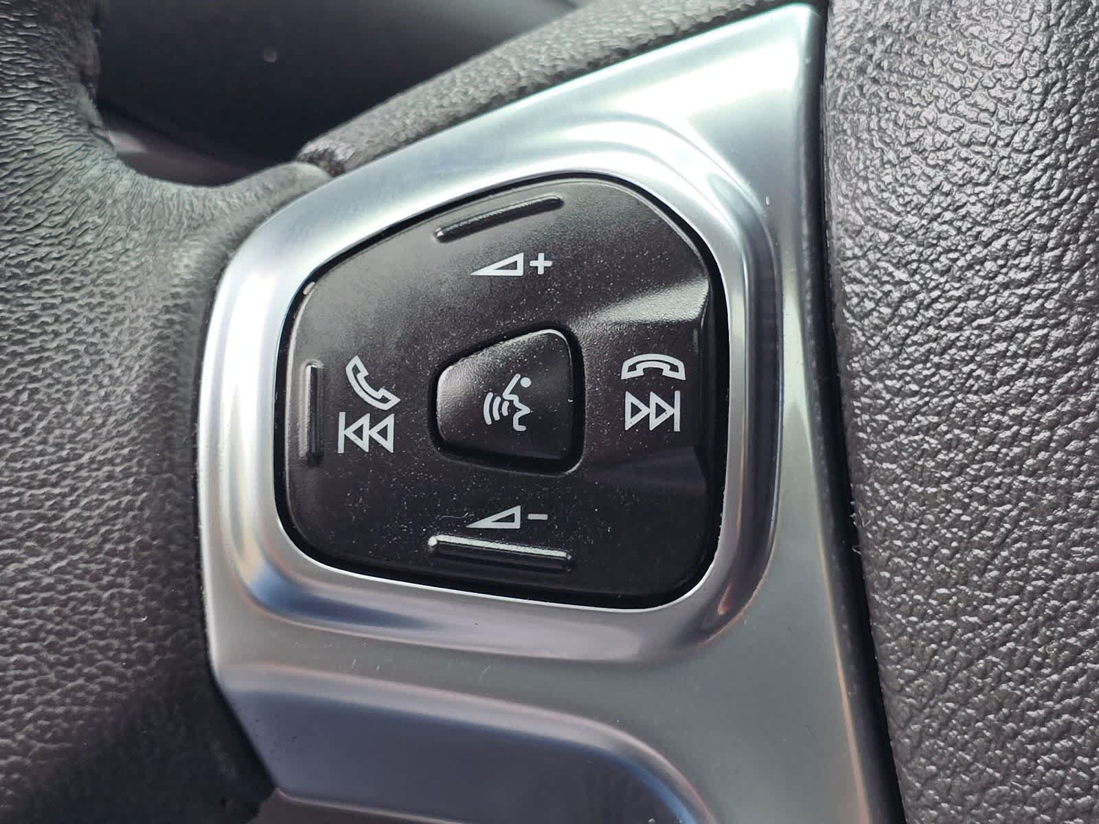 Used 2015 Ford Fiesta Titanium FWD image 26