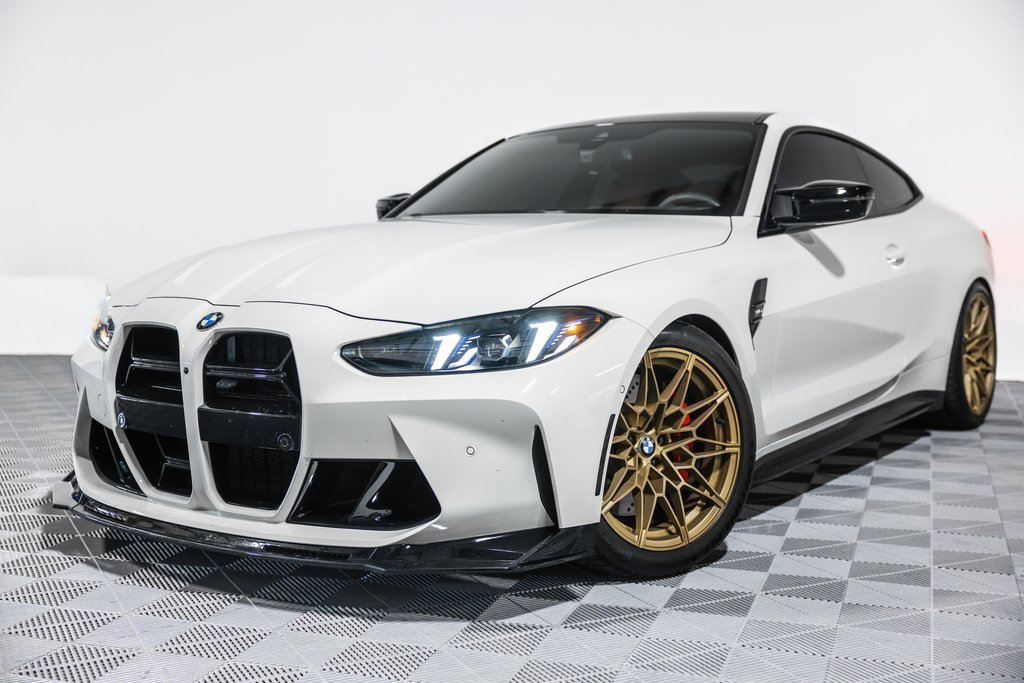 Used 2025 BMW M4 Coupe w/ Executive Package image 9