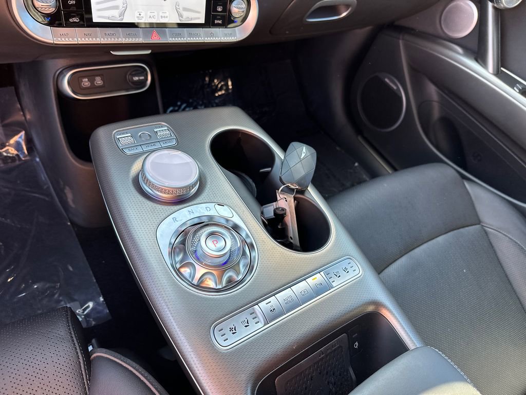 Used 2023 Genesis GV60 Advanced image 35