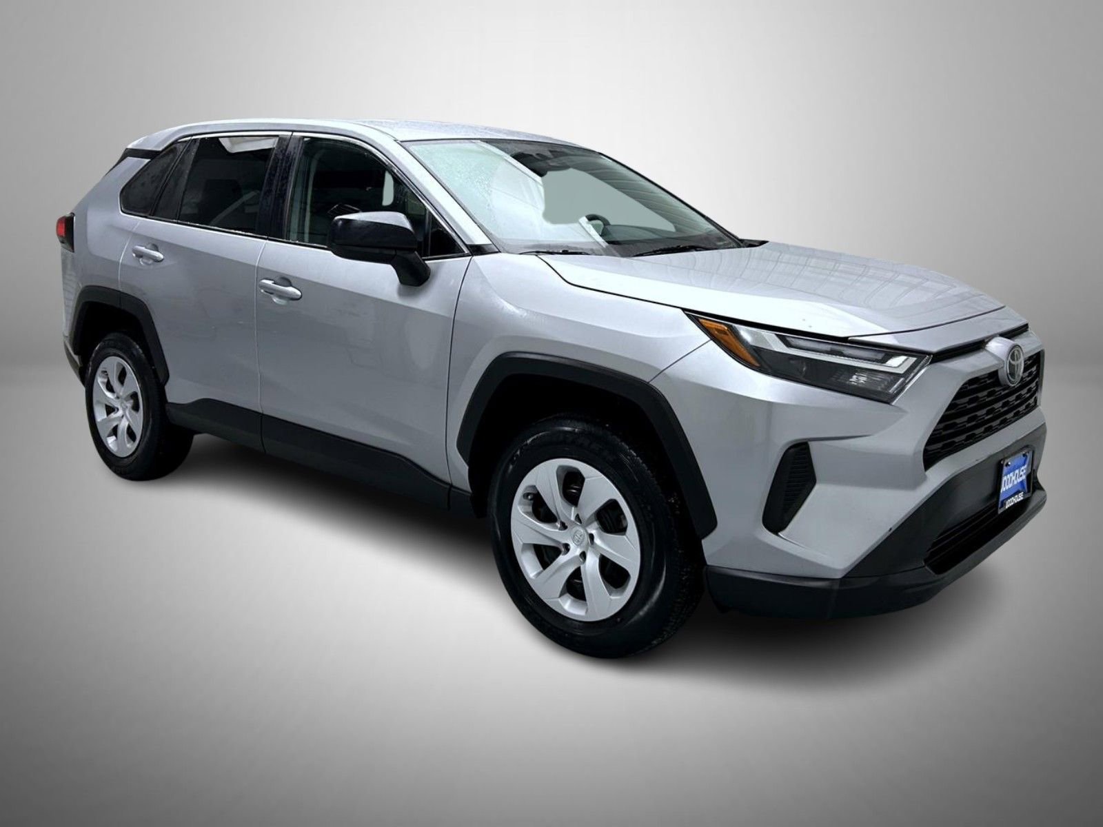 Used 2024 Toyota RAV4 LE image 3