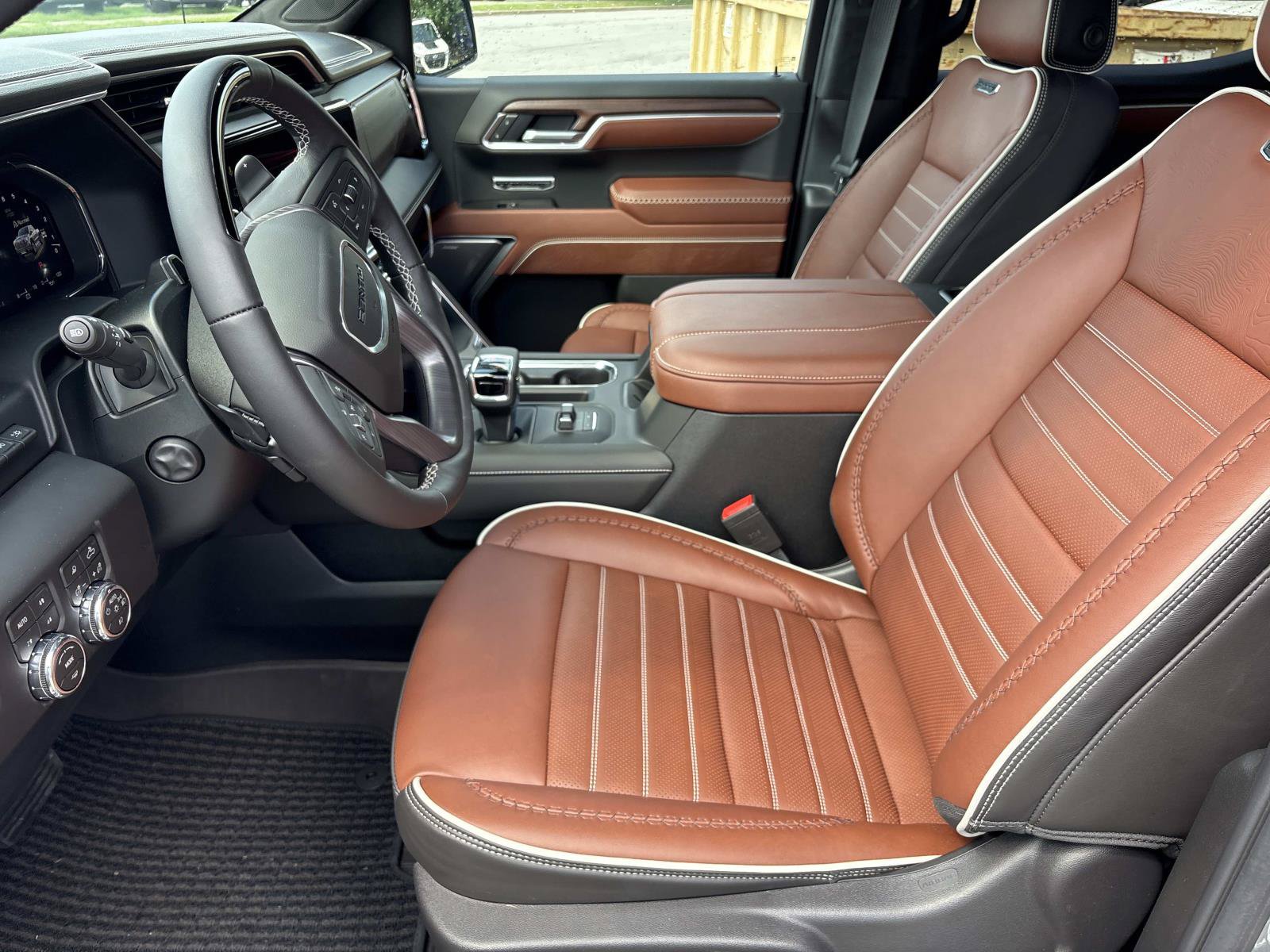 Used 2026 GMC Sierra 1500 Denali Ultimate AWD/4WD image 16